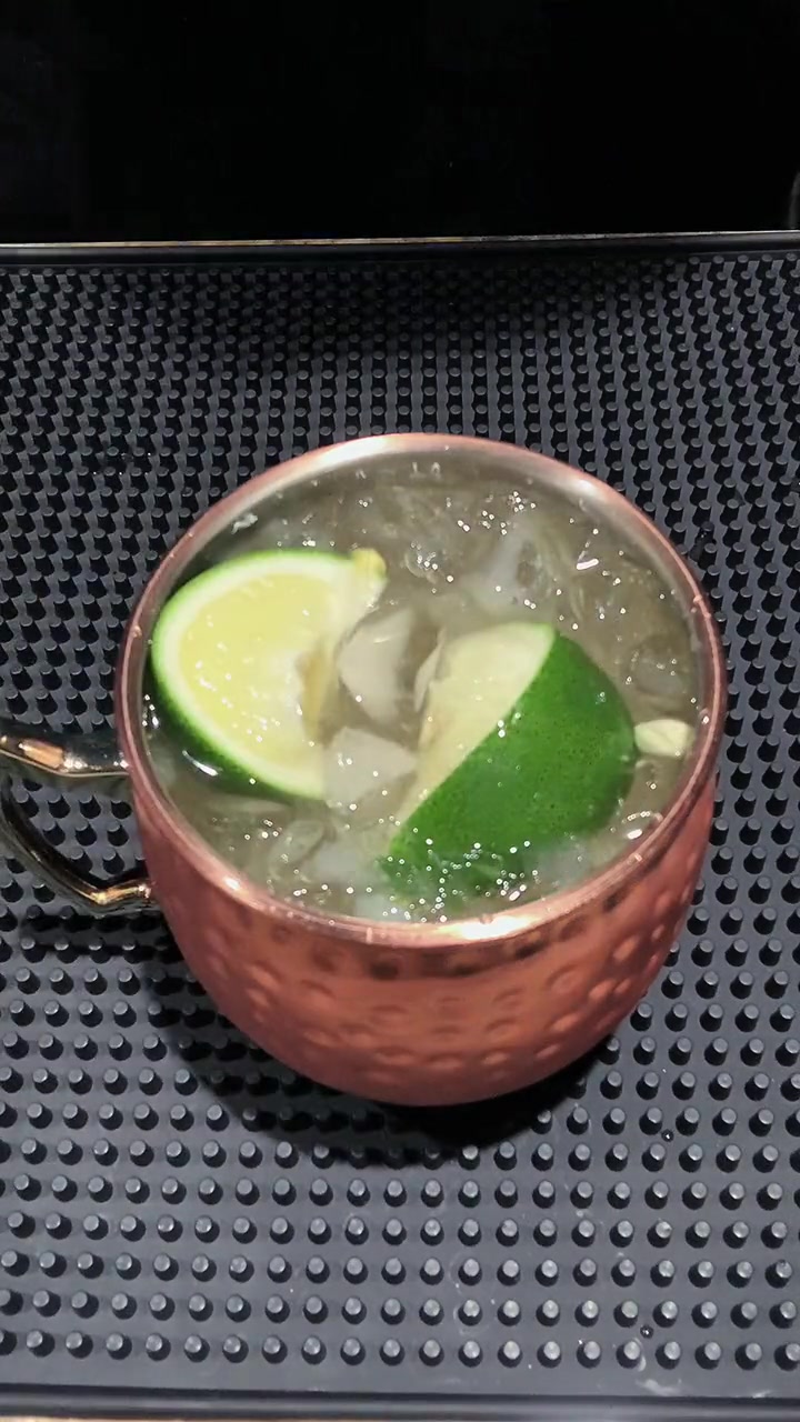 非常解渴的一款鸡尾酒 莫斯科骡子 调酒 鸡尾酒 +小助手