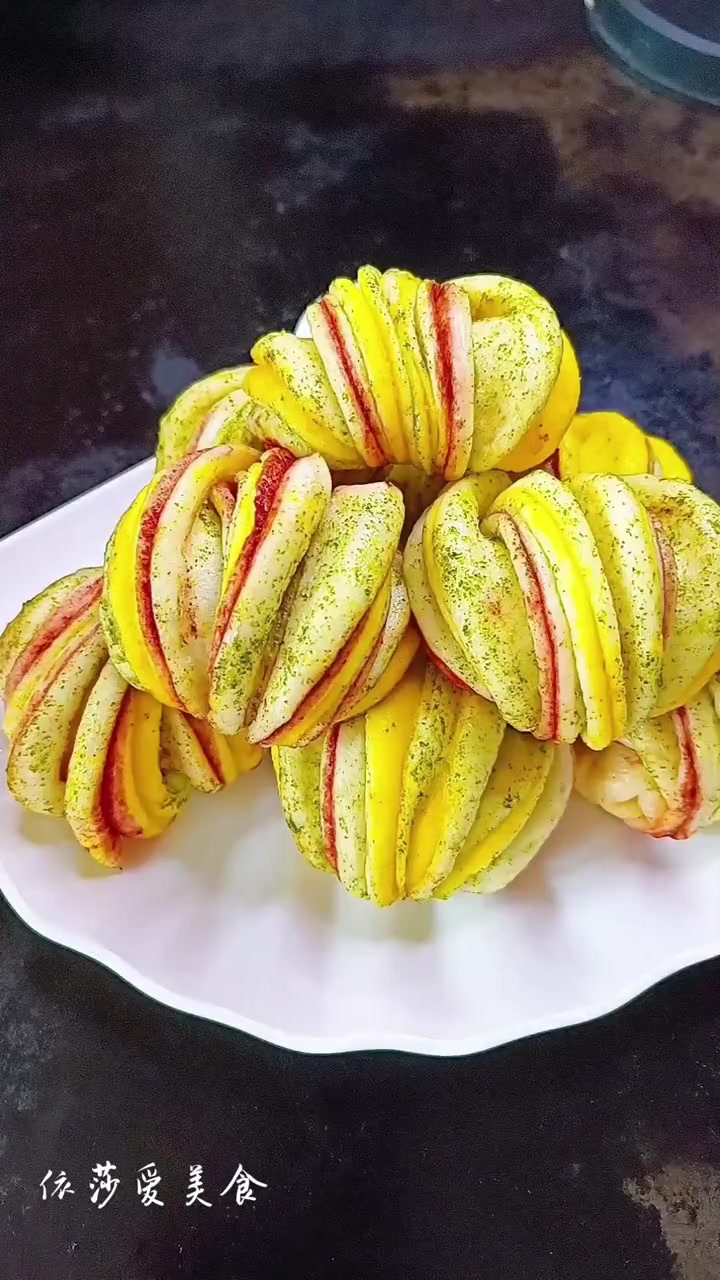 彩色花卷手法 花卷手法 花卷做法 花样面食制作