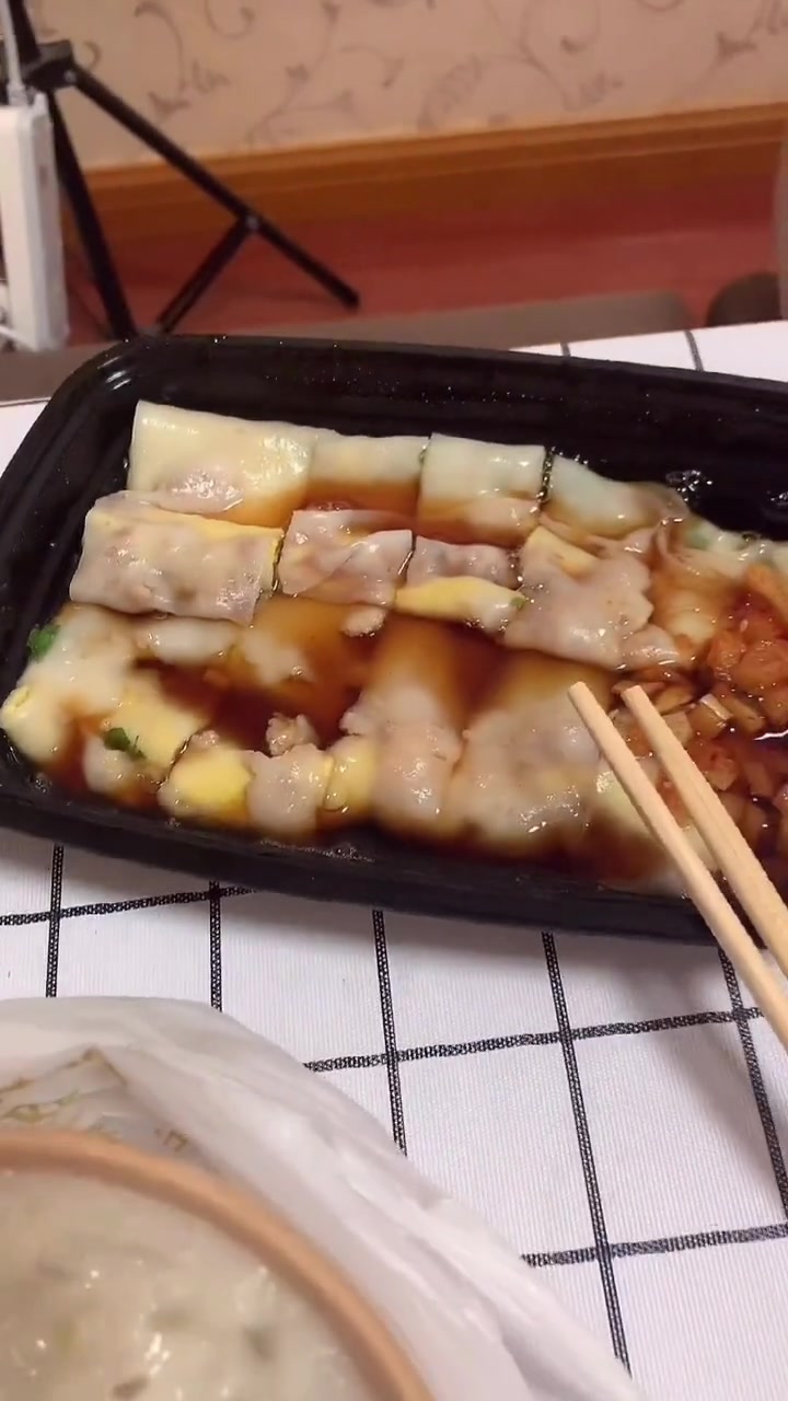 第245集|镇江外卖分享240,潮粥宴 镇江 美食 外卖 皮蛋瘦肉粥 肠粉 煎饺 豆浆 美