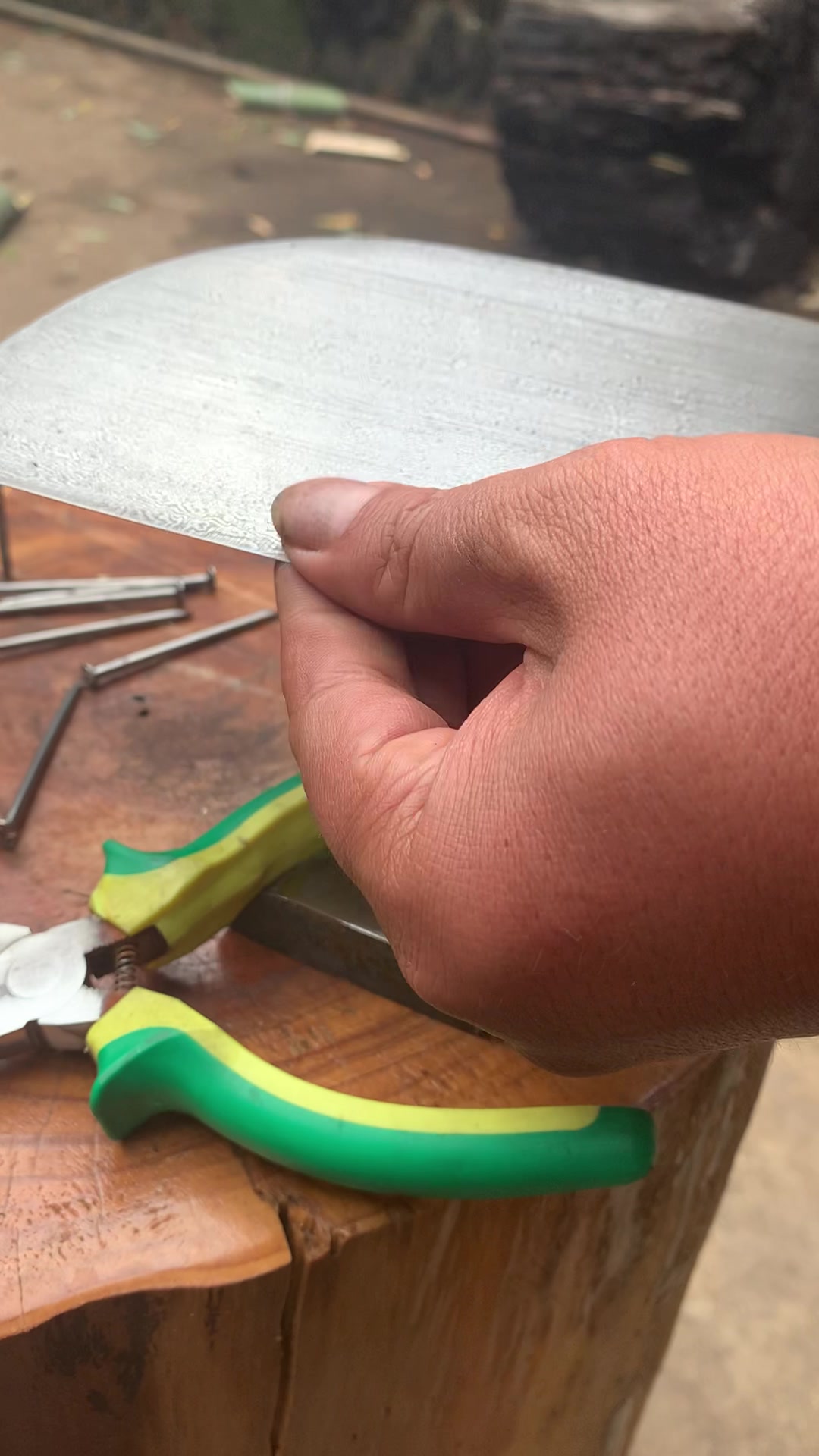 户撒娄一刀手工锻打圆头形菜刀