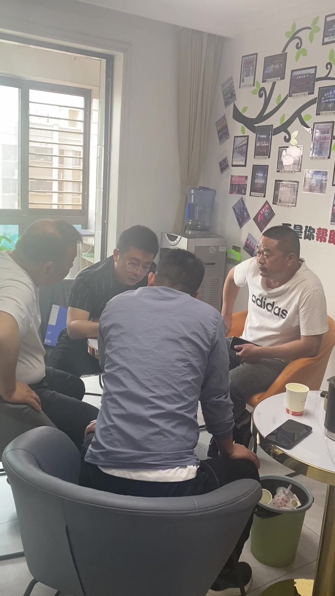 餐饮人都开始做短视频了,你还在犹豫吗?