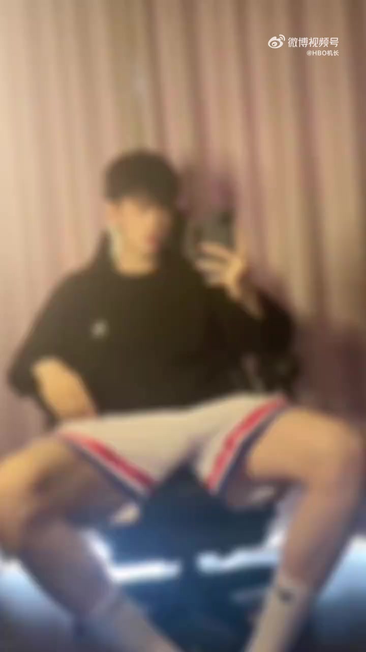 帅哥 健身 腹肌 肌肉男 真的是美好的年纪 好美的腿