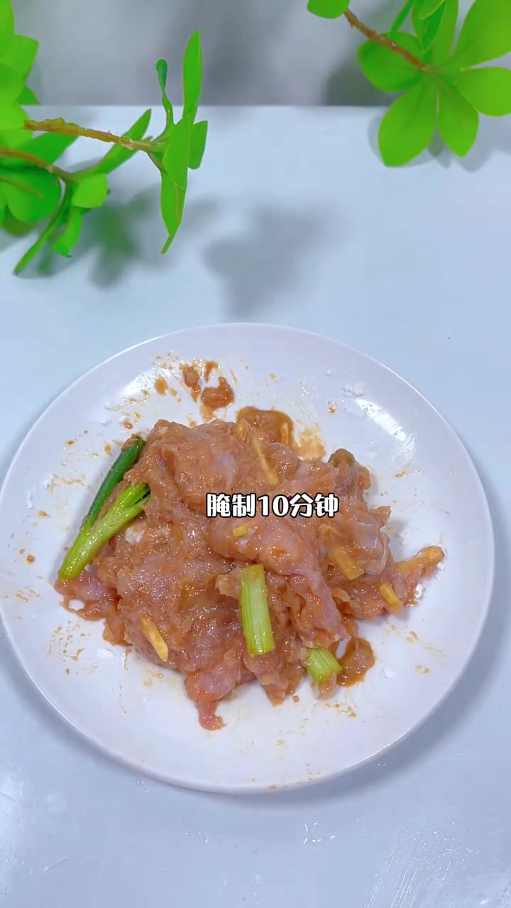 12月龄宝宝辅食|菌菇蒸滑鸡,应该是鸡肉的天花板了吧
