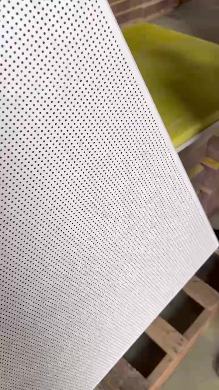 30*60铝扣板上样,格栅灯与发光龙骨的结合
