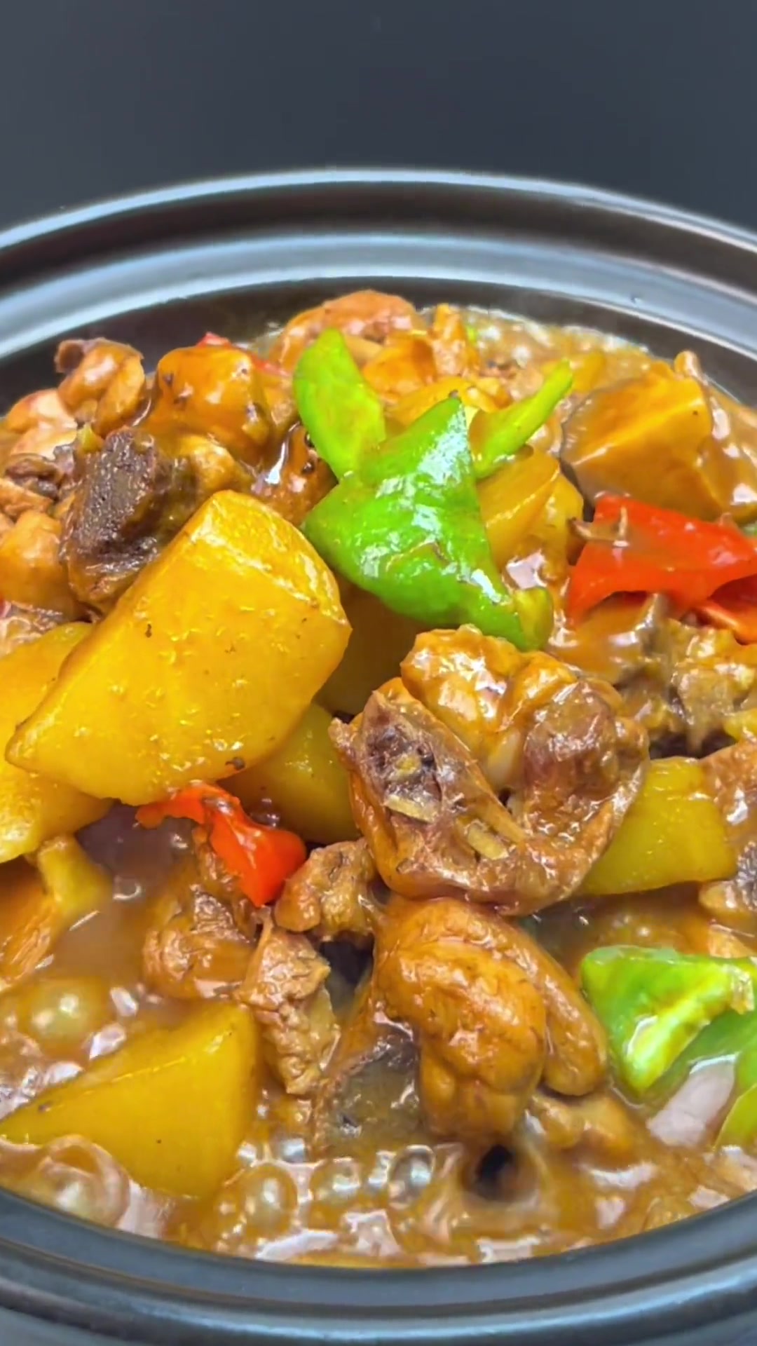 黄焖鸡米饭