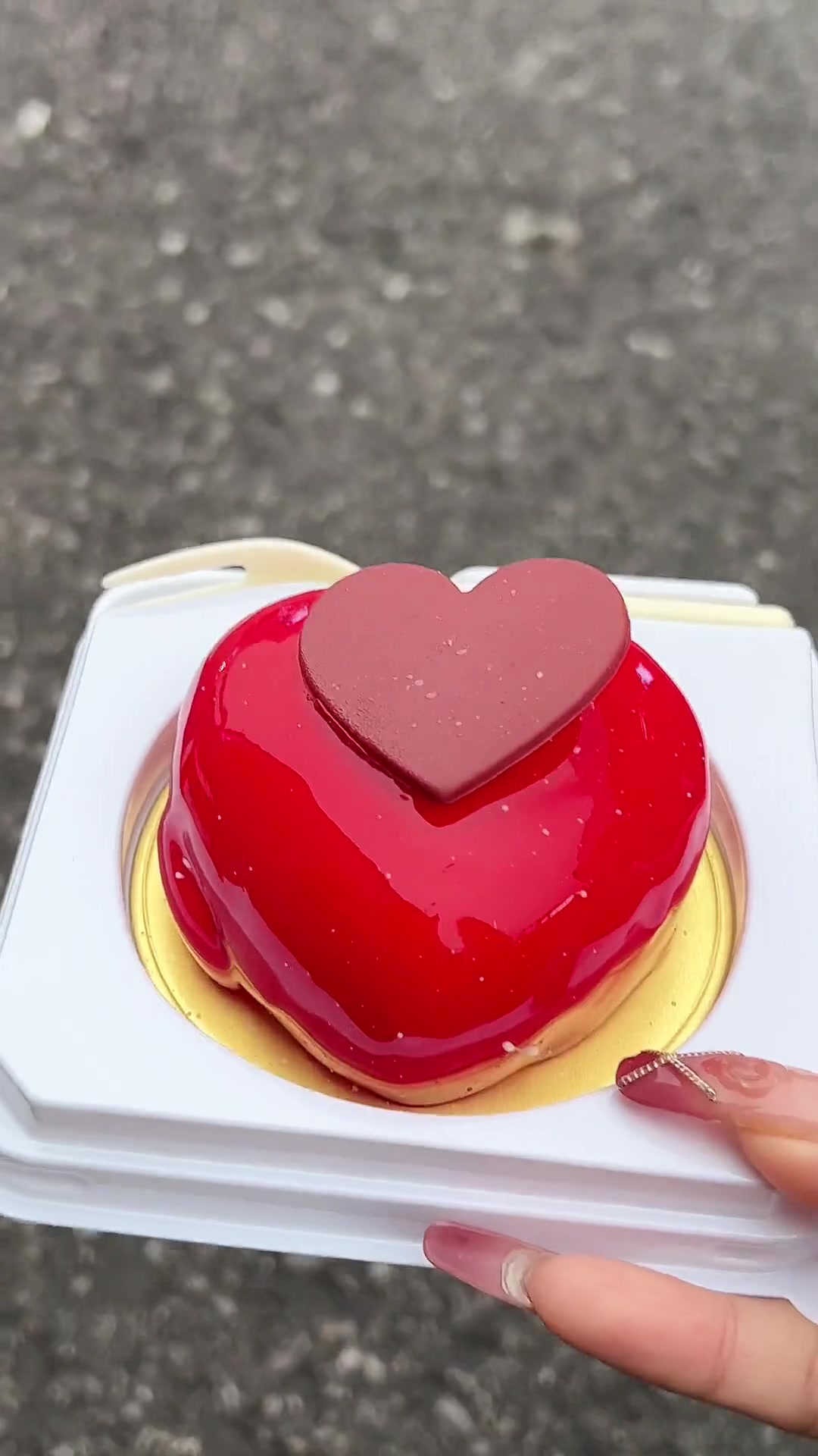 罗森尼娜情人节蛋糕来了!没有对象也炫到了炫到了 情人节 甜品 罗森尼娜