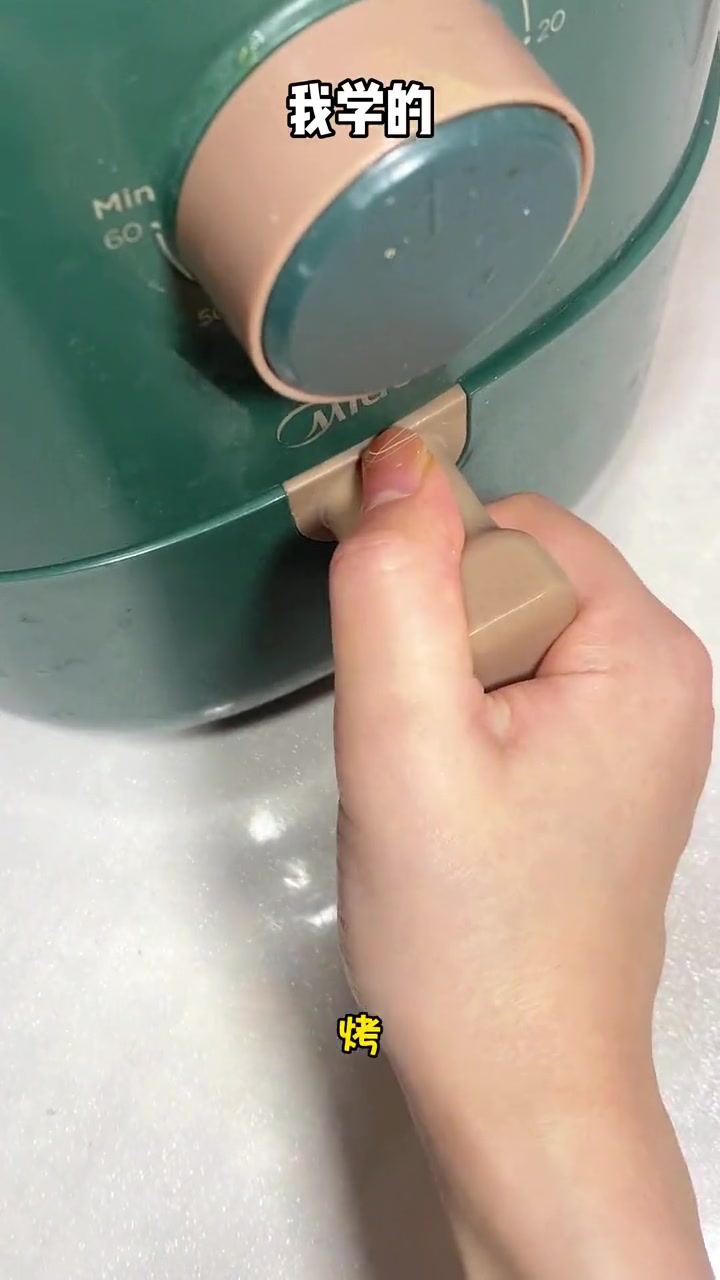 手抓饼就能做奥利奥流心蛋挞?