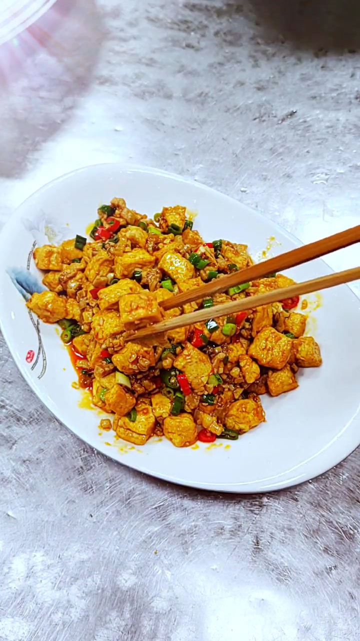 看一眼就学得会的下饭神菜 肉沫炒豆腐。鲜香滑嫩 好吃又下饭。美食 每日美食分享 创作灵感