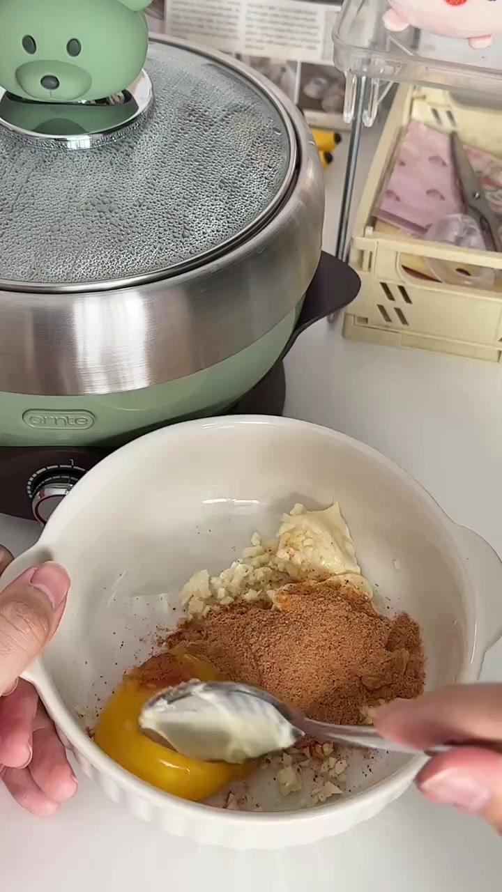 这不就是日式豚骨拉面的汤底?!真的巨巨巨像啊!