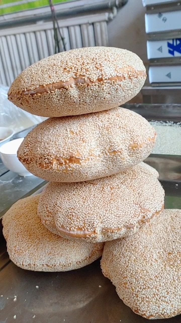 烧饼怎么做凉了不硬正宗大名府焦烧饼看看效果