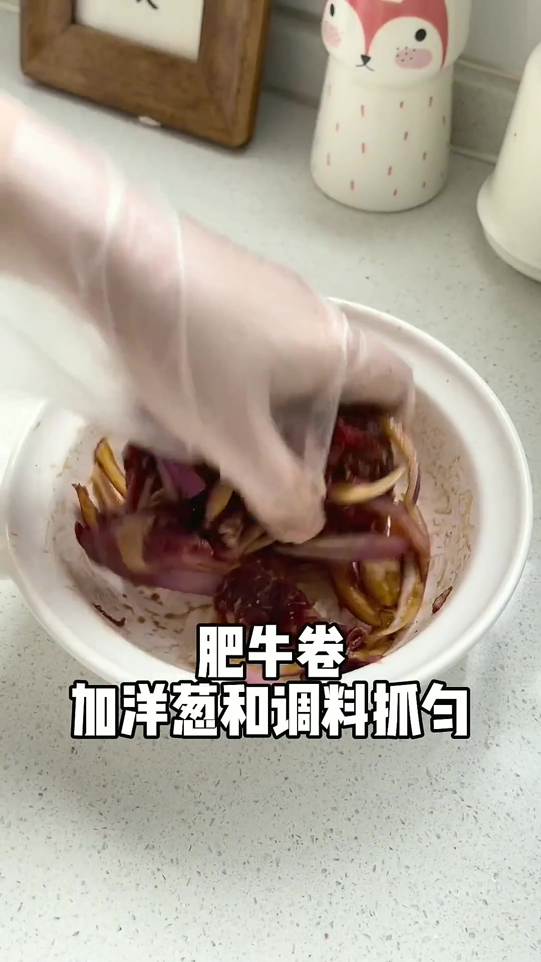 没吃完的小米粥做了小米粥煎饼、用去年没吃完的汤圆做了糍粑