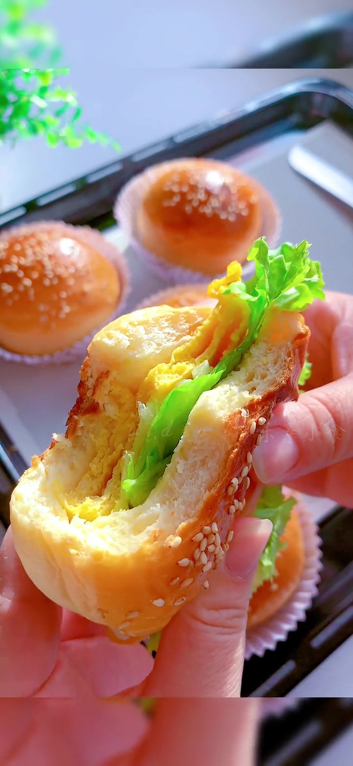 可夹万物的汉堡胚做法|配方特别好 赶快来试试这个五星级汉堡胚子吧,绝对不会让你失望的。拿来