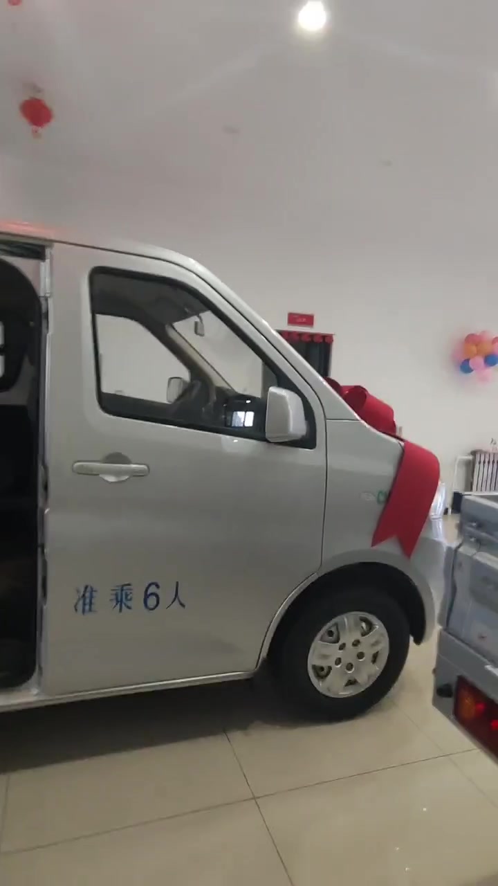 不开门面包车,真好看!