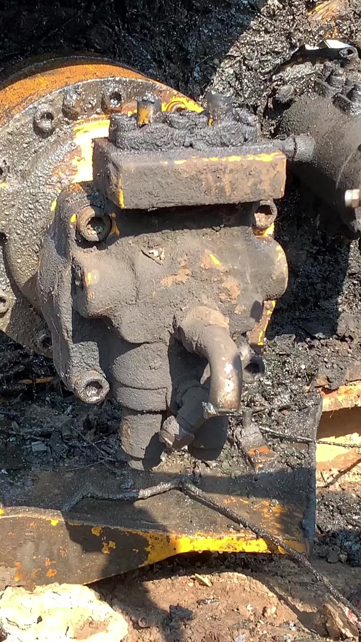 闯王机械设备—高压清洗重油污还得上高压