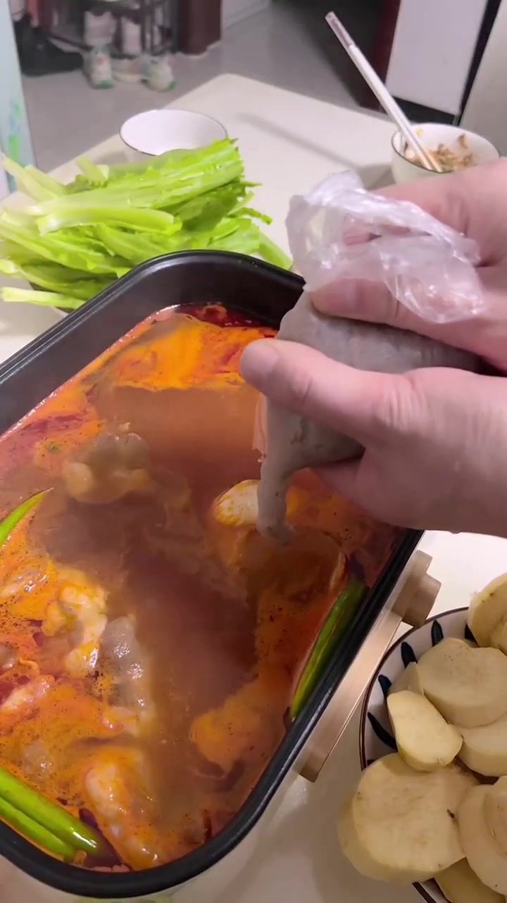 家用手拉式 宝宝辅食机,人口少的可以用来绞肉,手拉式 不用电,随时随地能操作,绞肉绞菜绞水