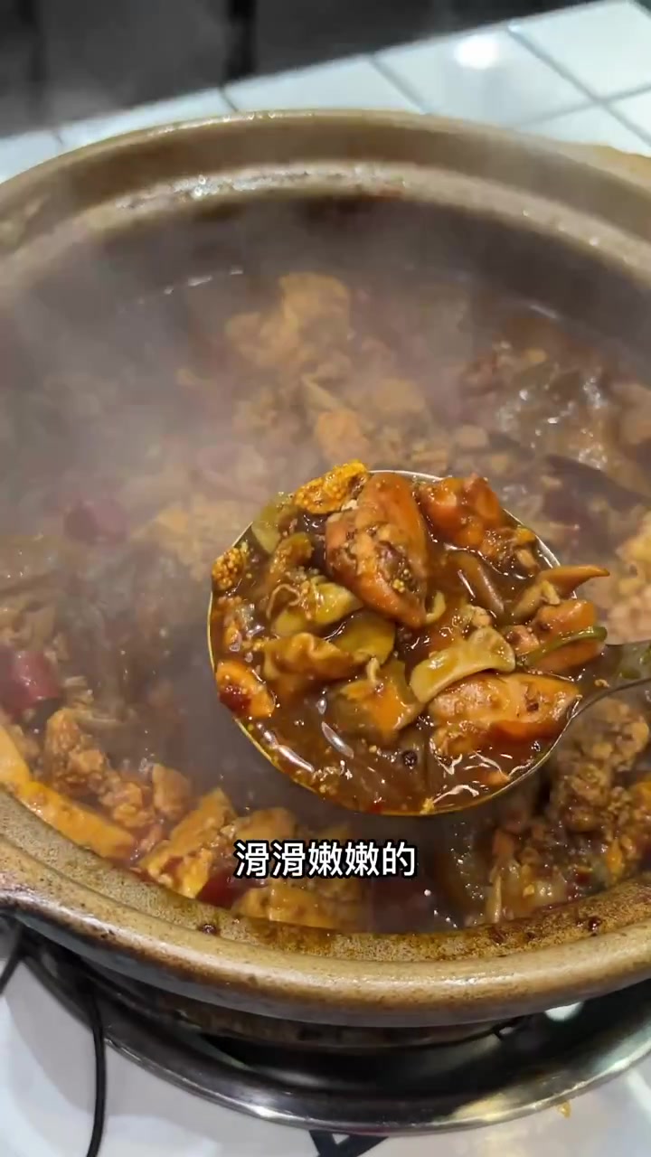 冬天吃锅子吃得热火朝天