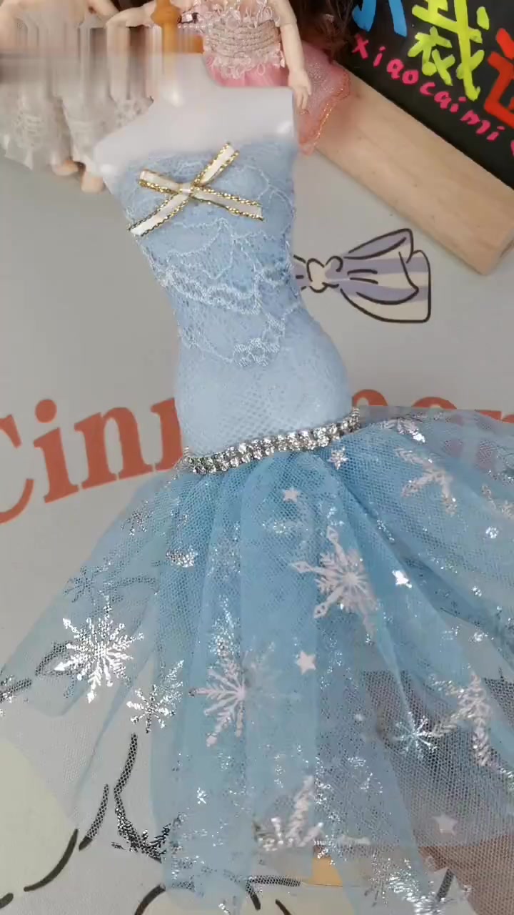 给艾莎做一件鱼尾晚礼服