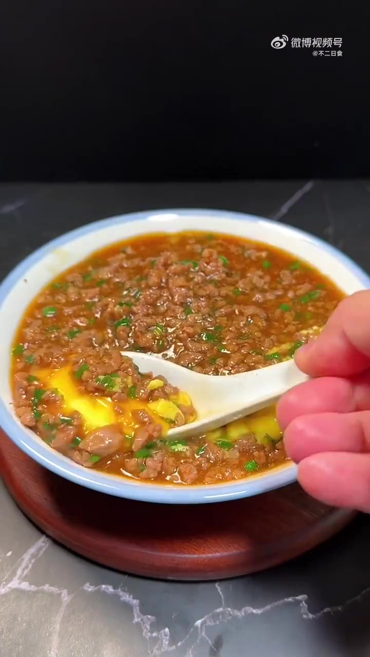 长城早餐 家里有小孩子的,这个肉末水蒸蛋一定要学会,鲜香滑嫩,营养又好吃