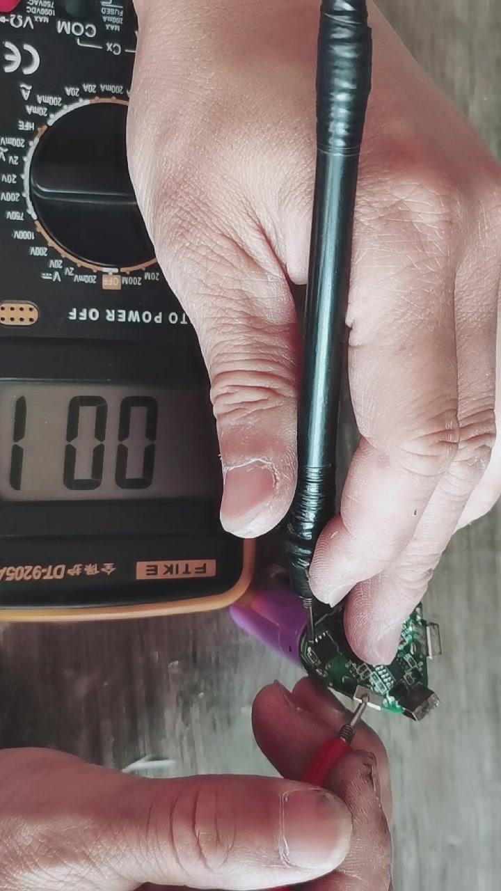 锂电手电钻电池有电压不能用的故障原来是MOS管坏了