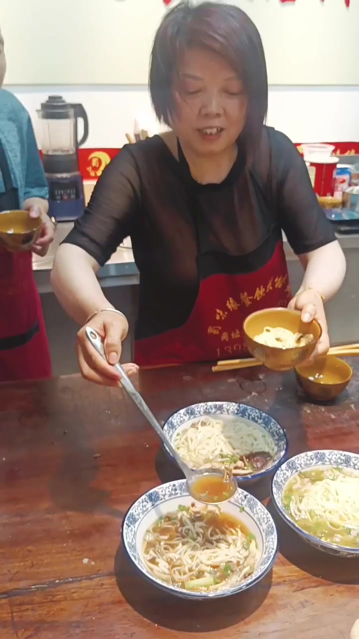专业面食面馆技术培训哪家好?学习四川面食技术做法哪里好?