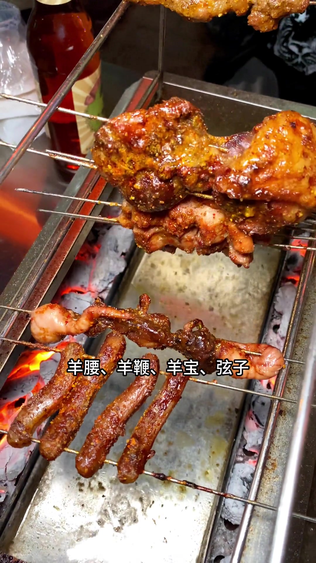 淄博烧烤推荐,藏在闹市区被外地游客组团打卡 附近美食 淄博烧烤 心动推荐官 夜宵吃什么 淄