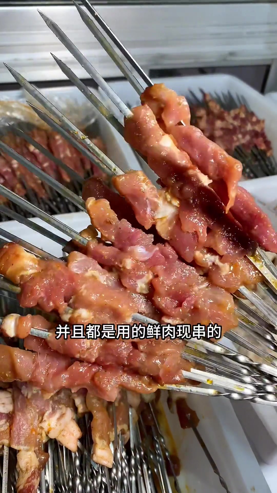 淄博烧烤推荐,为了欢迎游客还可以接站 心动五一 心动推荐官 淄博烧烤 好客山东不是说说而已