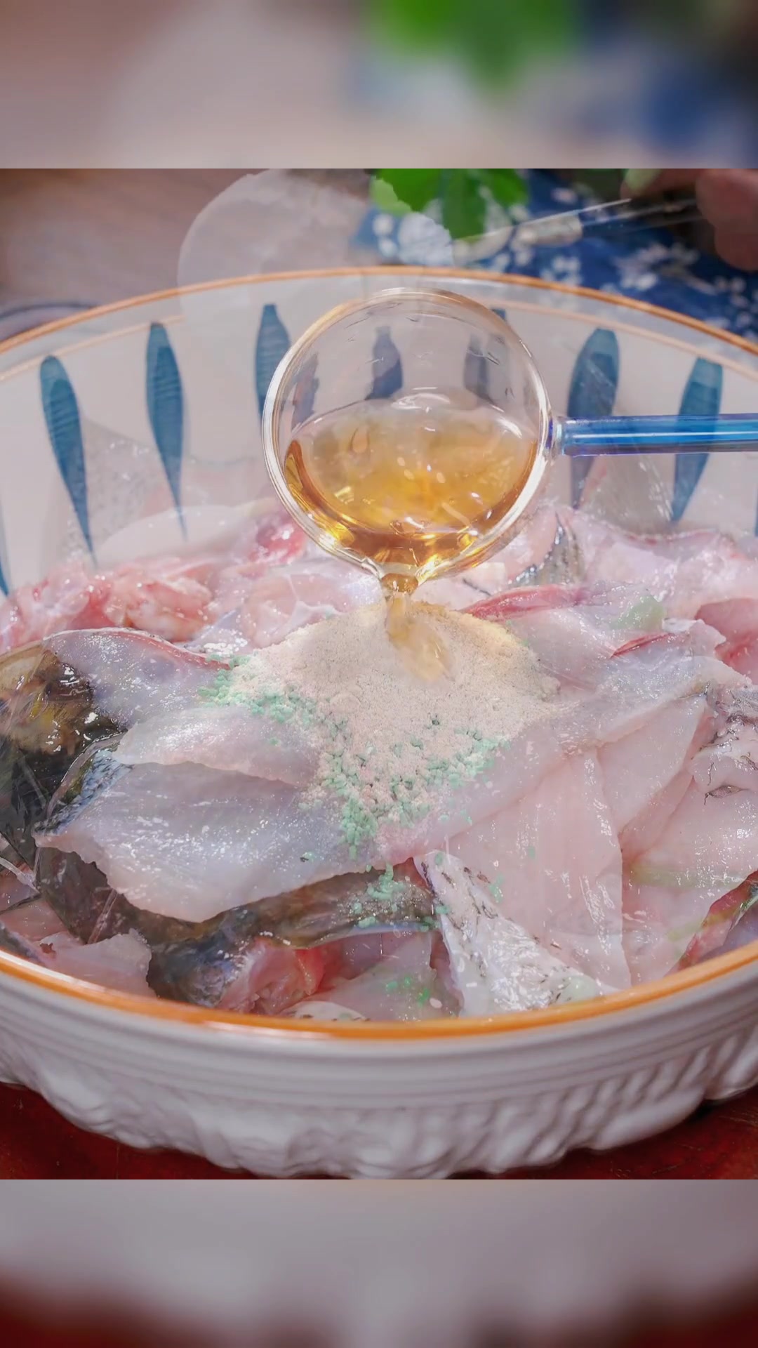 教你桌桌必点的,操作简单,自己就能轻轻松松完成的石锅鱼技术