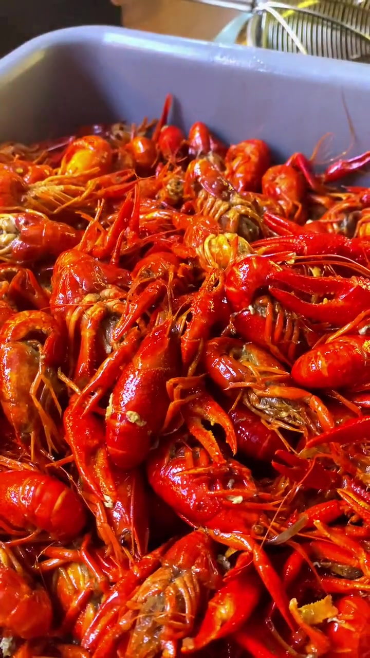 听说分享美食分享商家就得打广告,不然大爷送你个限流,我试试!反正虾匠的虾是活虾现做,58三