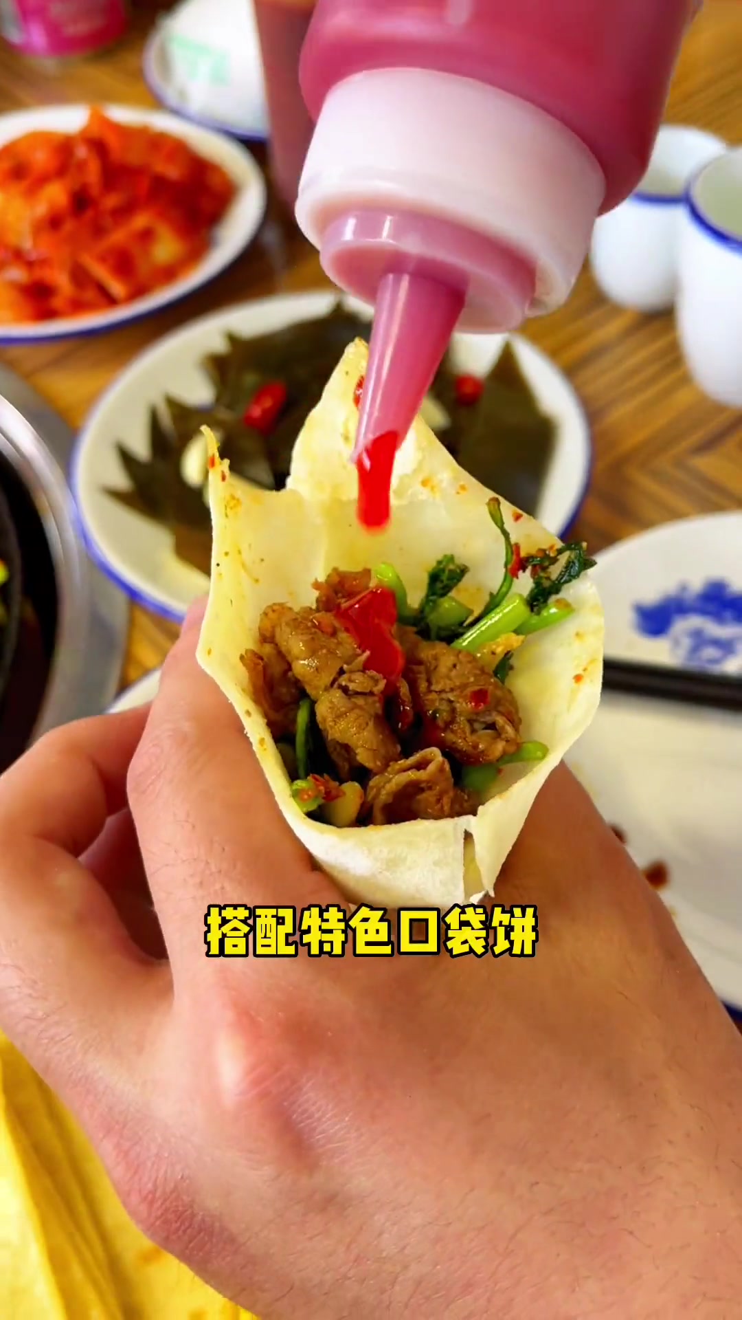 康巴什的铁帽烤肉真的不踩雷,吃一次爱一次,原来老牛也可以吃嫩草 小鄂精选 烤肉 +小助手