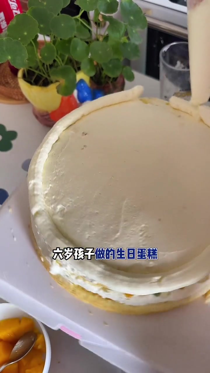 生日蛋糕 今天真的是很紧张,24年前妈妈的女儿中考,24年后我的女儿中考,祈祷一切顺利吧,