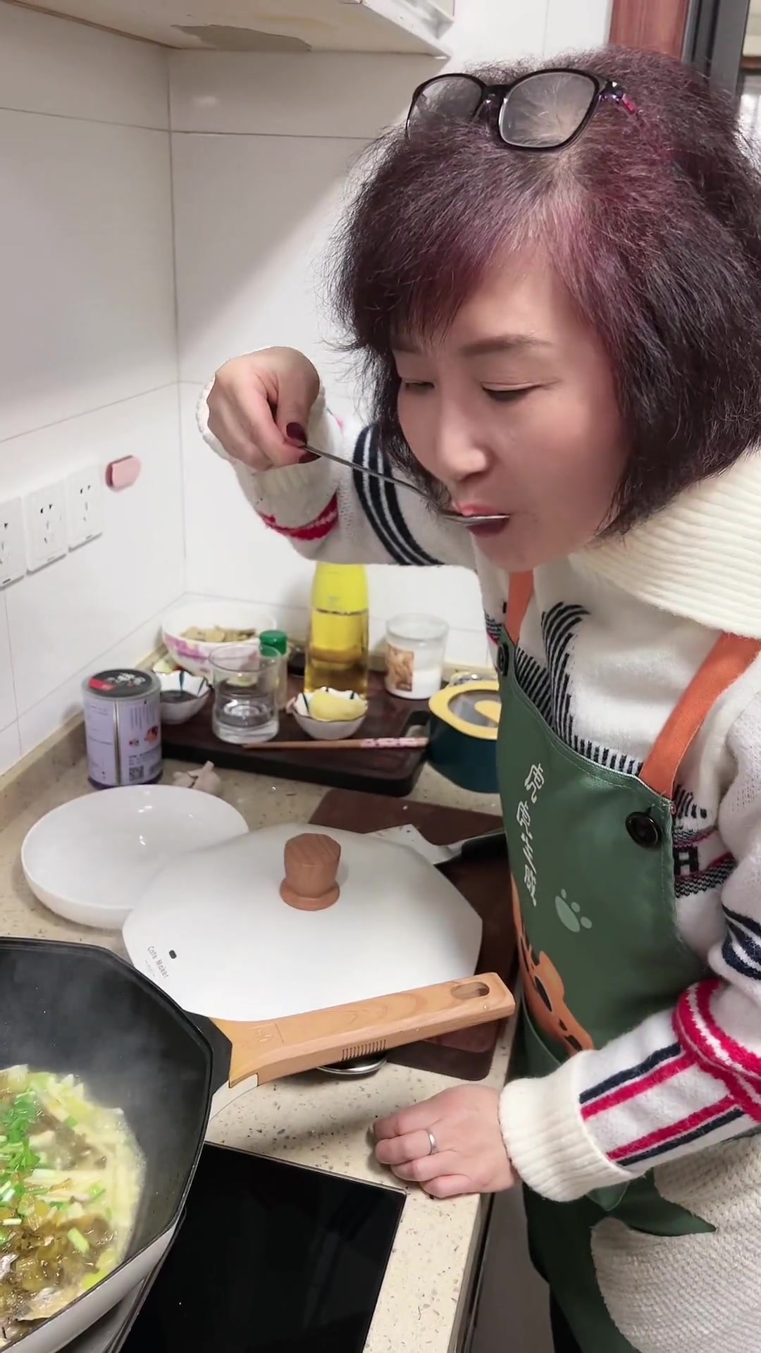 鲜掉眉毛的雪菜小黄鱼来了!用的是黄咸菜(比较咸),配点冬笋丝,这味道哇塞了 雪菜黄鱼 雪菜