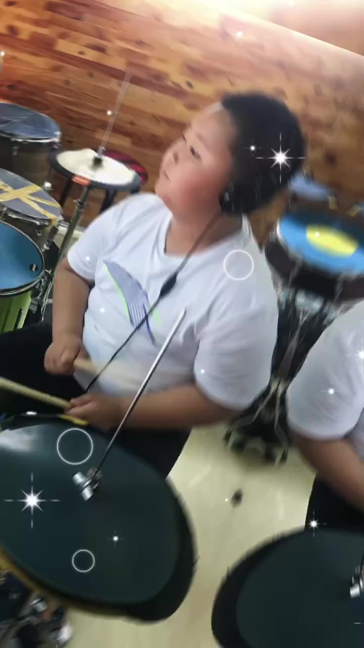 马振宇吉他架子鼓