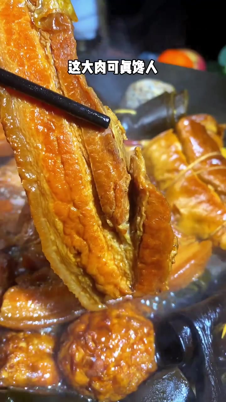 大肉面条,一家人解解馋,豆腐卷,海带卷,虎皮鸡蛋,大肉,手擀面