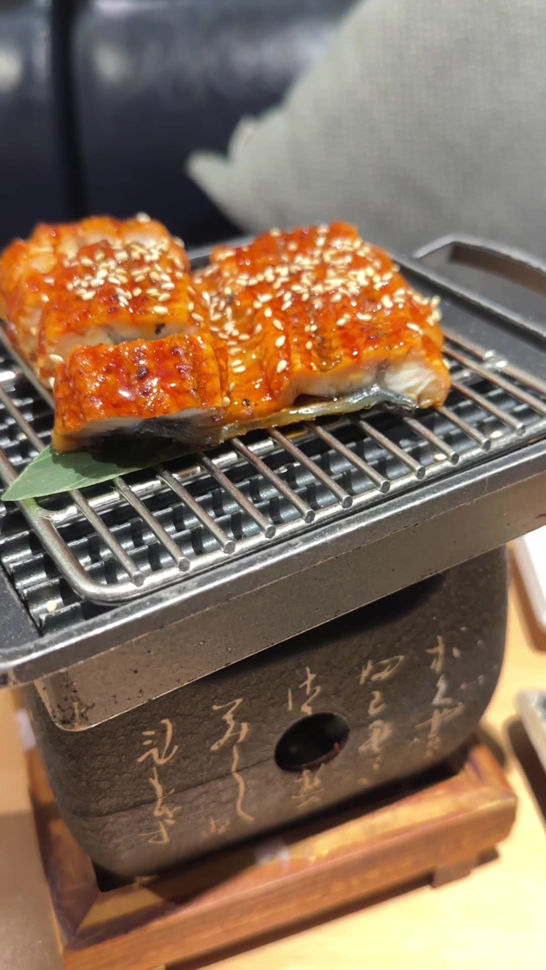 一个喜欢三文鱼鳗鱼的人,能坏到哪去?世博源这家日料店直接闭眼冲咯
