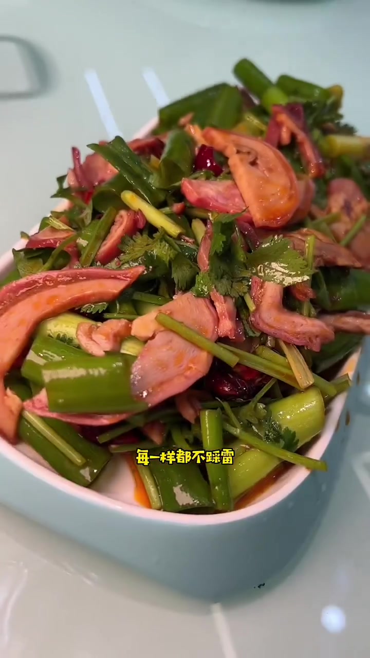 干锅鸭头真是绝了,明天我还要去吃!