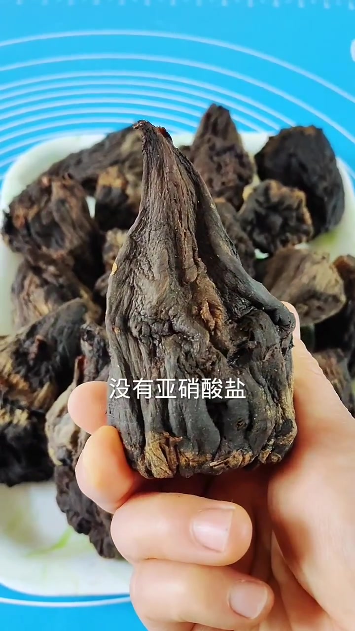 五香红咸菜这样做劲道好吃给肉都不换