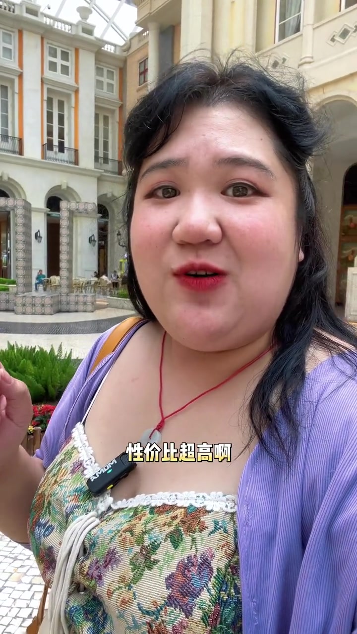 想不到我在澳门过生日也可以吃上美美又好吃噶蛋糕啊,呢个M Cake蛋糕我真系好中意,而且低