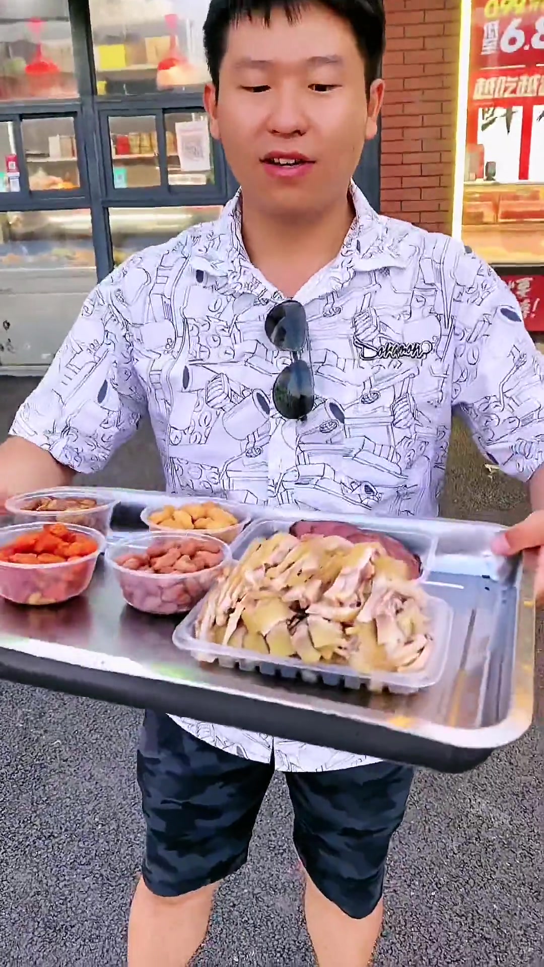 百年老字号马豫兴又放大招了,现切的桶子鸡牛肉配4个小菜,团购59.9牛肉我吃了真的不错 熊
