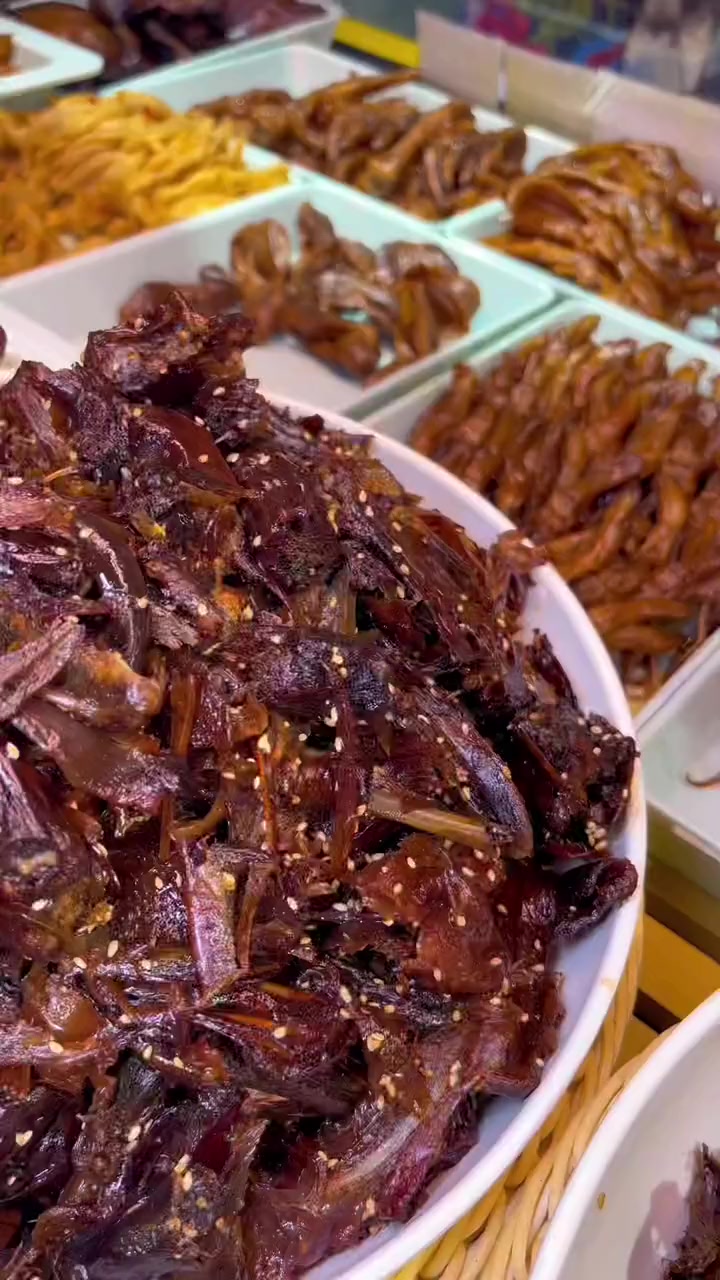 煌上煌手撕酱鸭一盒只要15.5 煌上煌 再惠一碗 春光好食节 鸭货卤味 卤味熟食