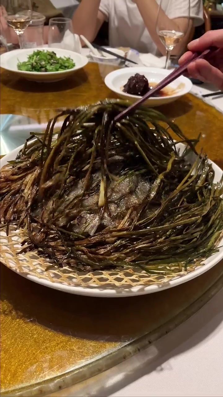 正宗上海菜配日本威士忌 老吉士 威士忌 李伊爱收藏 吃货日常 本帮菜