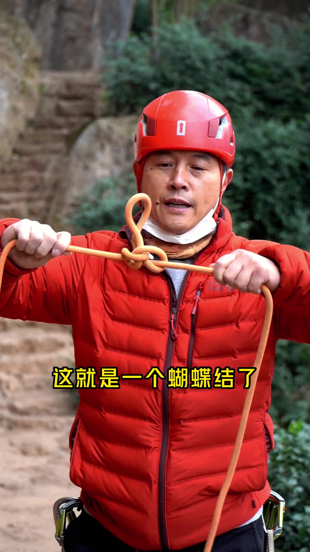 开工大吉 春节 期间 香肠腊肉 挂满绳子吃不完～户外 绳子用处很多啊 天气暖和了一起 户外