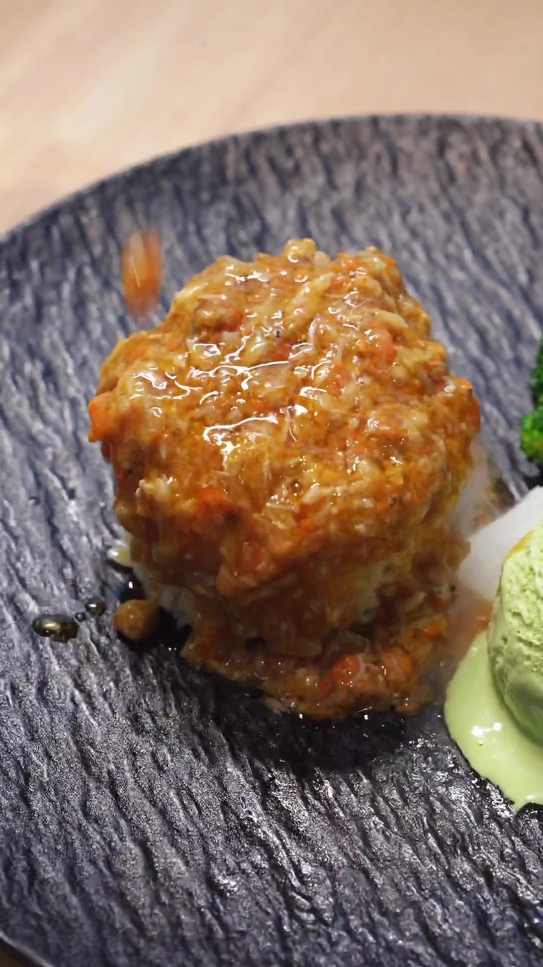 感谢合肥网友们推荐,12只螃蟹做的蟹黄拌面敲大鲍鱼卤肉饭只要98 蟹黄面 天儿冷吃点啥 心