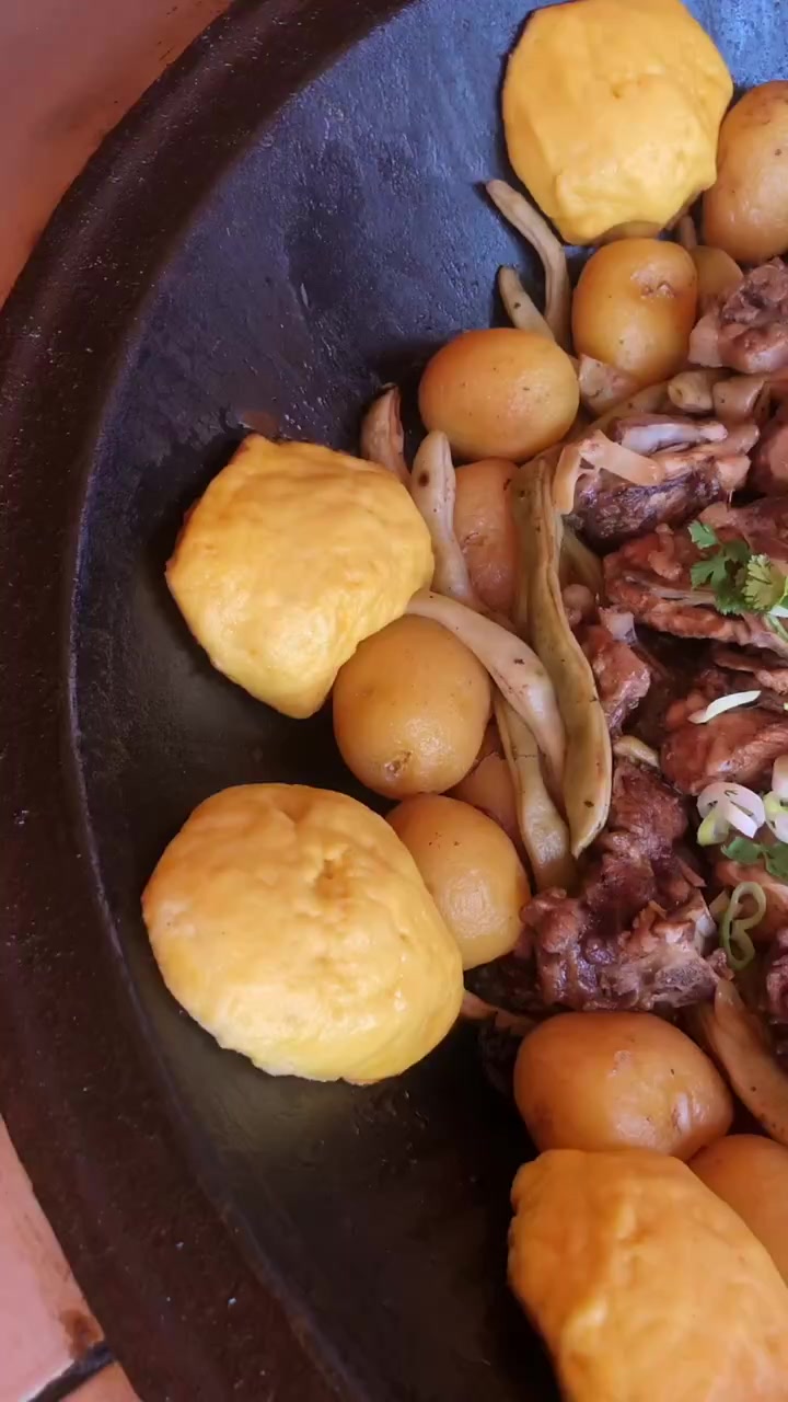 农家大锅芸豆土豆炖排骨太香了啊