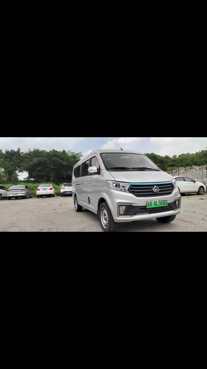 长安跨越星V5新能源面包车