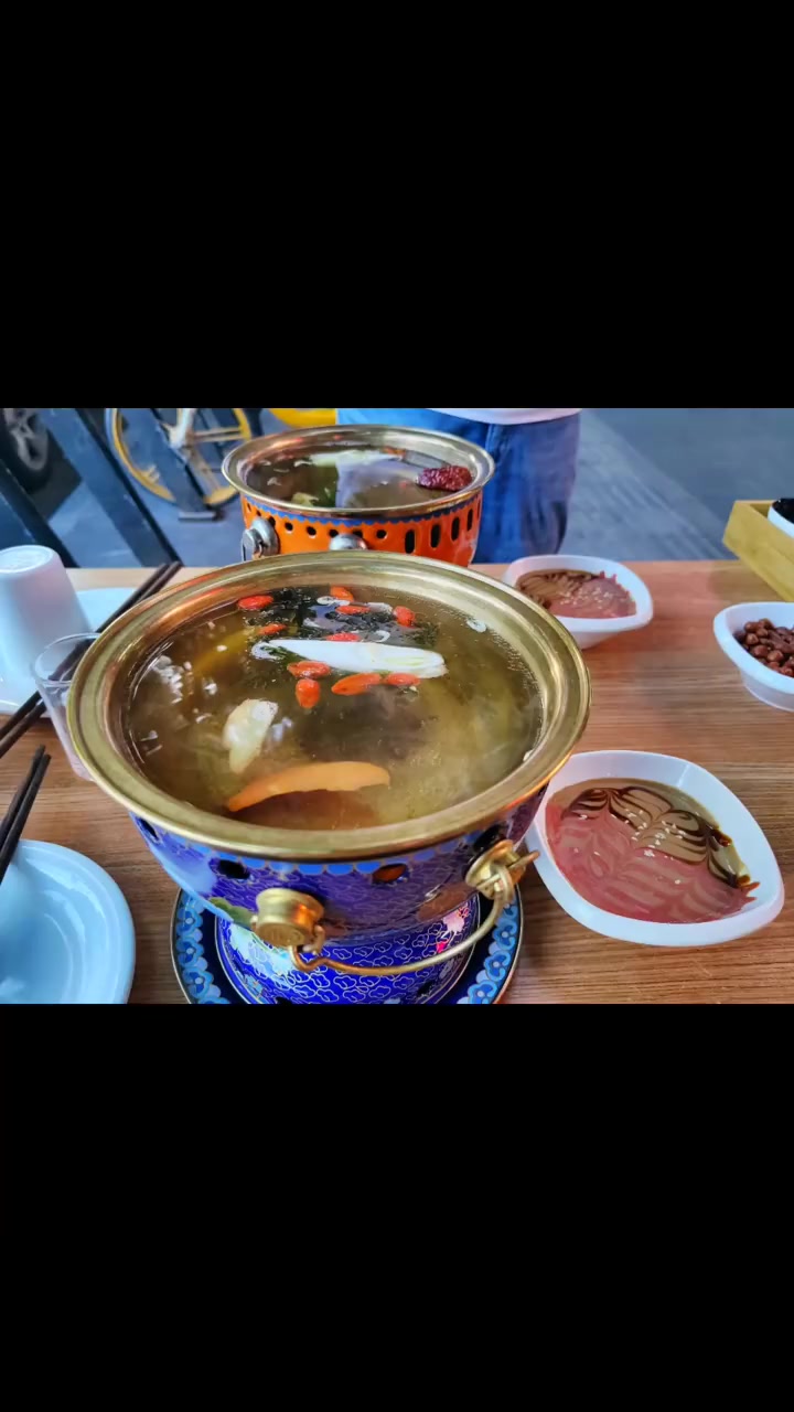西安老北京火锅的新吃法,八旗不上火的小锅小菜你有没有尝过?老北京火锅 铜锅涮肉 八旗不上火