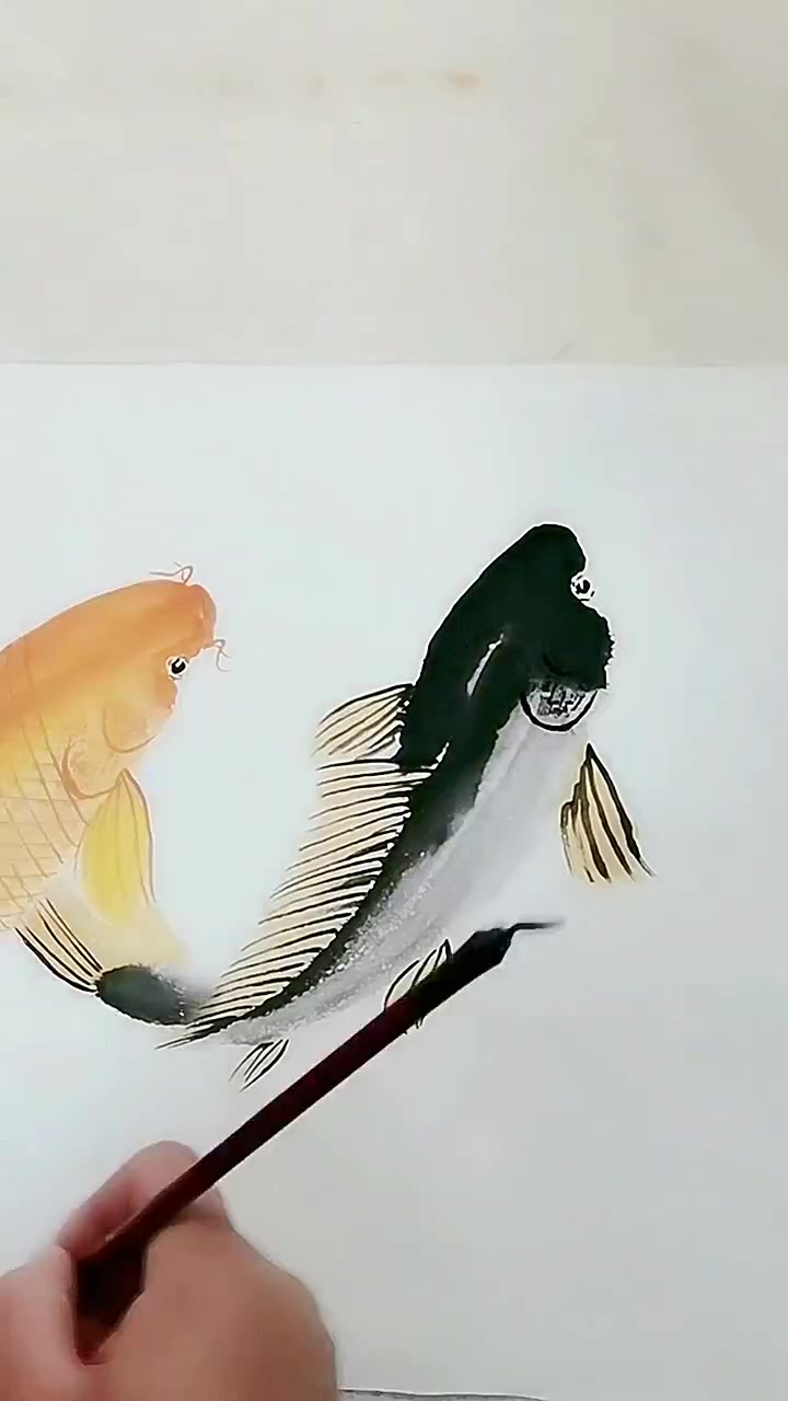 画鲤鱼