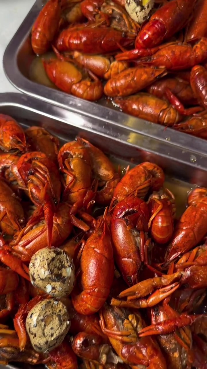 南山路忆口香小龙虾,四斤小龙虾99、24瓶勇闯天涯99,套餐都可以同时使用!