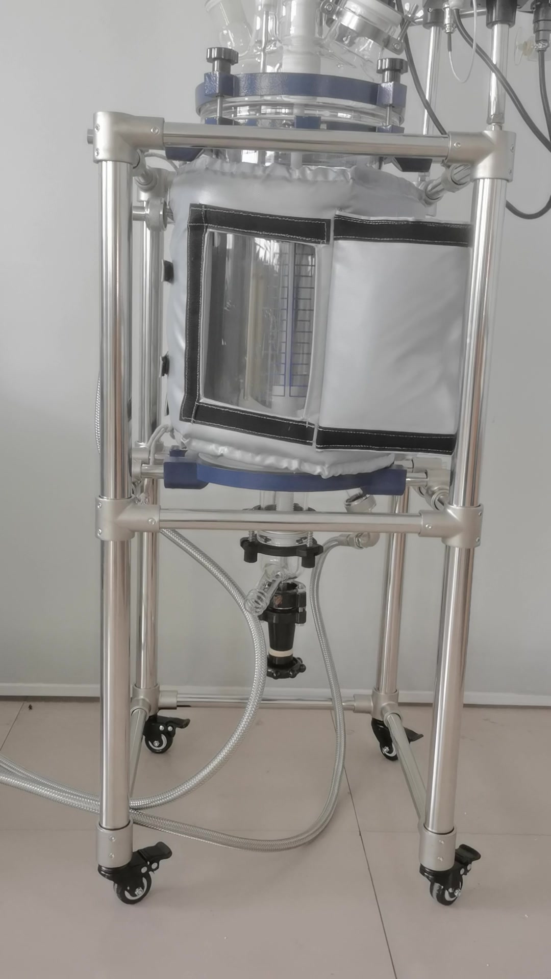 反应釜里的氯苯蒸汽泄露对人体有害吗?都是什么症状