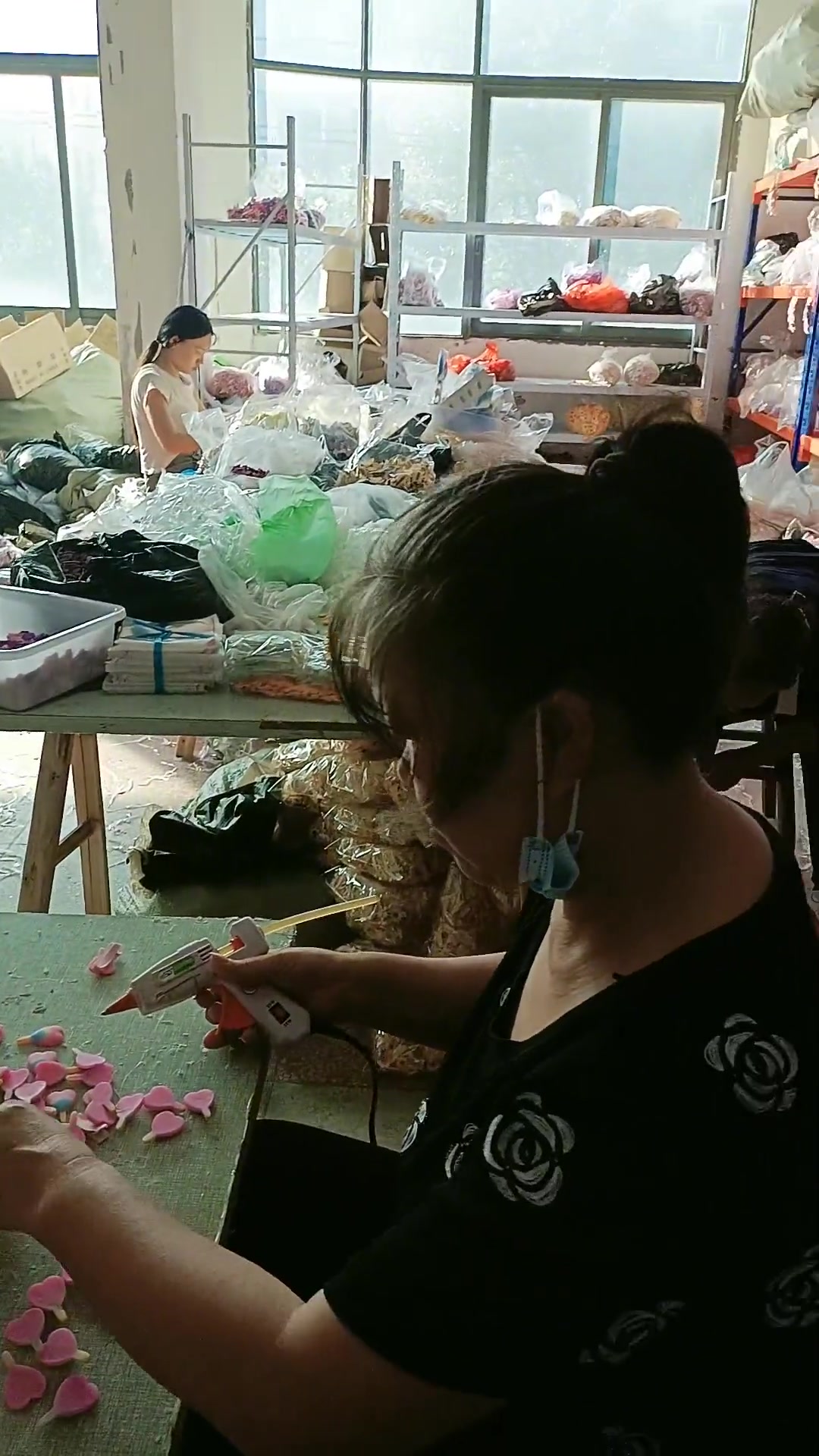 发朋友圈第一条点赞的手工活加工半成品