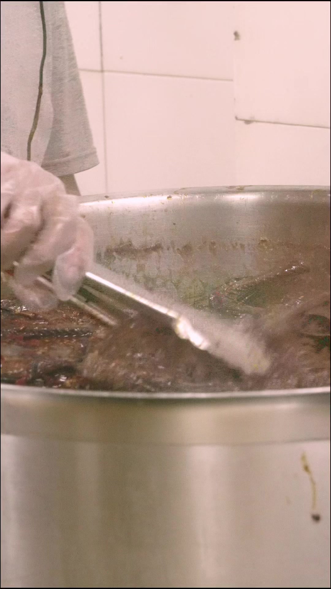 酱板鸭能吃辣的这条视频要注意千万不能轻易划走